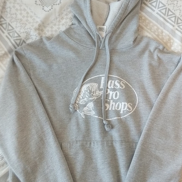 bass pro hoodie $10